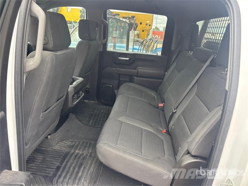 Chevrolet Silverado 3500 LT 4x4 Crew Cab Pickup Інше
