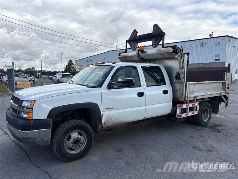 Chevrolet Silverado 3500 4x2 Crew Cab Pickup Diger