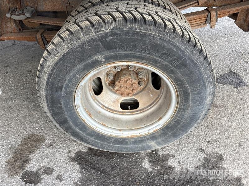 Chevrolet Silverado 3500 4x2 Crew Cab Pickup Diger