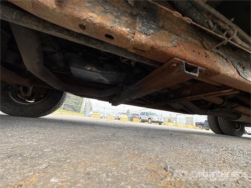 Chevrolet Silverado 3500 4x2 Crew Cab Pickup Diger