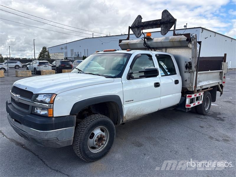 Chevrolet Silverado 3500 4x2 Crew Cab Pickup Diger