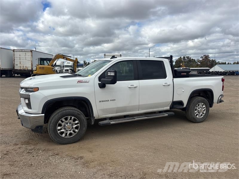 Chevrolet Silverado 3500 LT 4x4 Crew Cab Pickup Інше