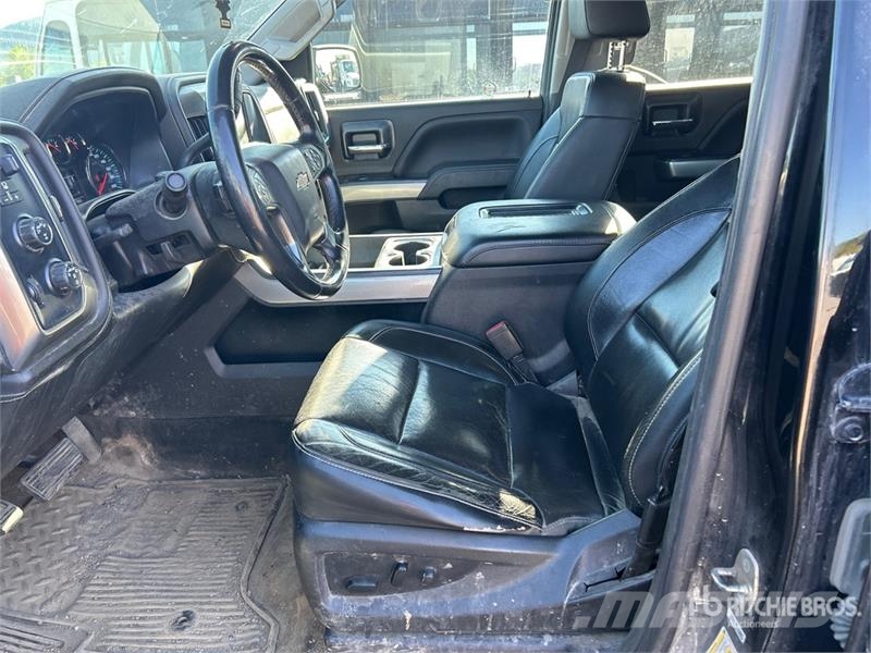 Chevrolet Silverado 4x4 Crew Cab Pickup Other