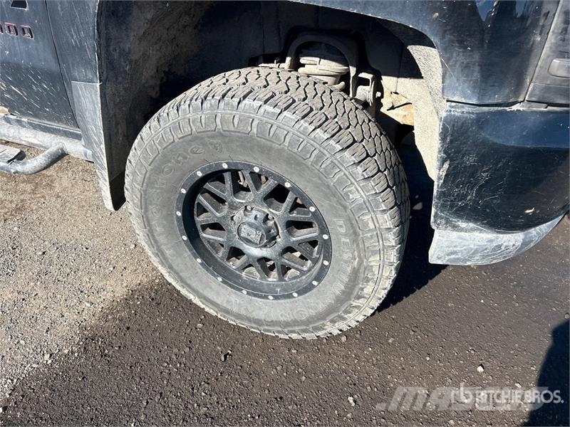 Chevrolet Silverado 4x4 Crew Cab Pickup Other