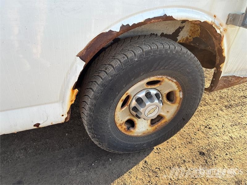 Chevrolet Telelift TTS25-5-GY 35 ft on Chevrolet Express 35 Pacēlāji uz automašīnas bāzes