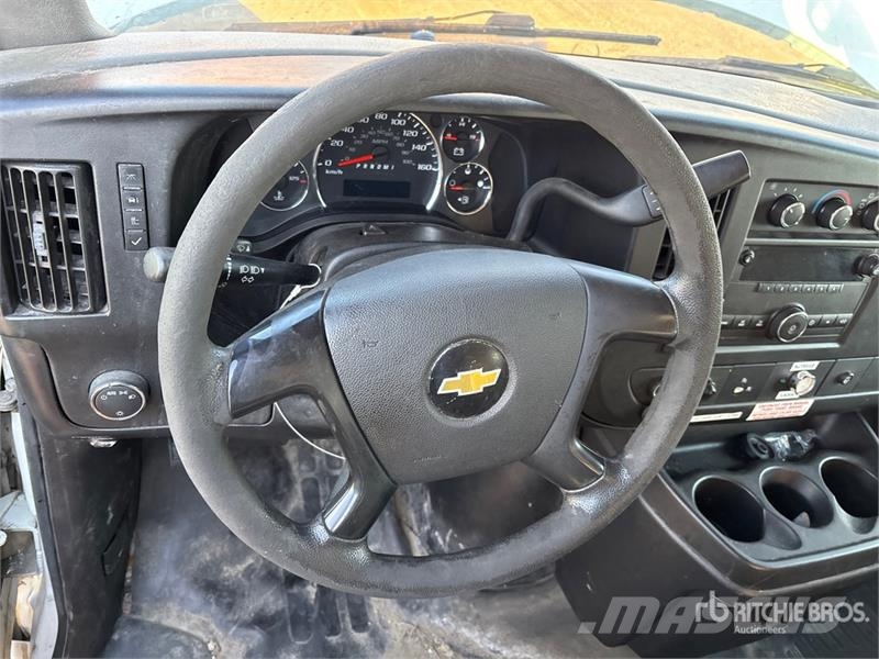 Chevrolet Telelift TTS25-5-GY 35 ft on Chevrolet Express 35 Pacēlāji uz automašīnas bāzes