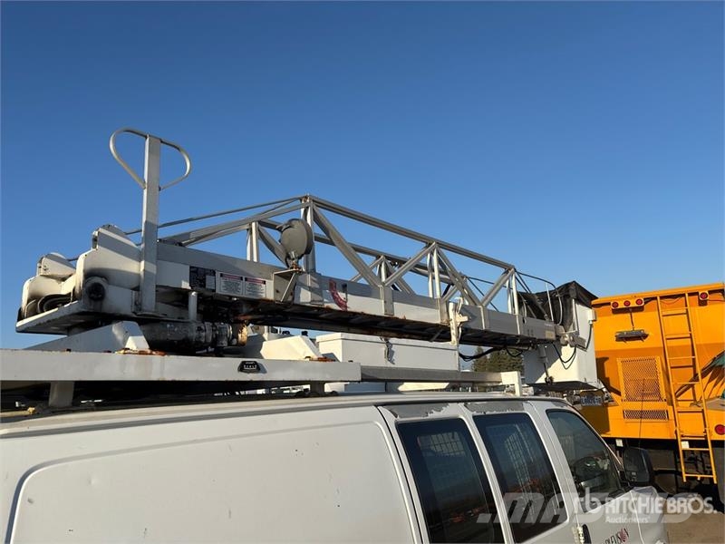 Chevrolet Telelift TTS25-5-GY 35 ft on Chevrolet Express 35 Pacēlāji uz automašīnas bāzes