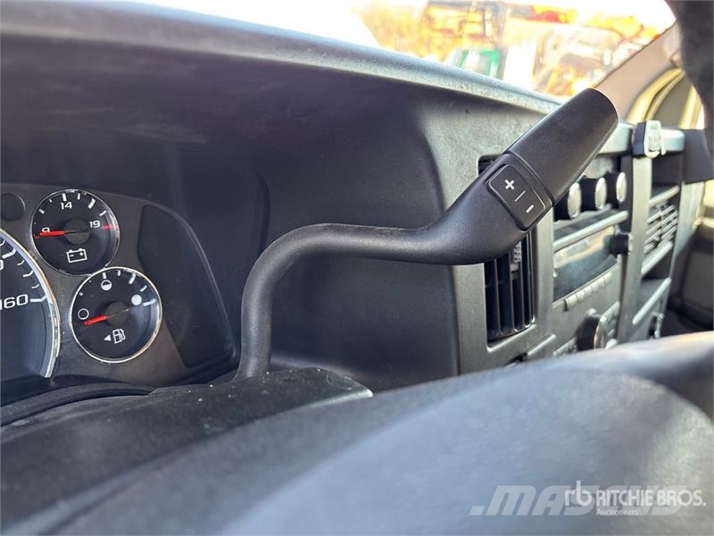 Chevrolet Telelift TTS25-5-GY 35 ft on Chevrolet Express 35 Pacēlāji uz automašīnas bāzes