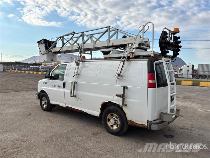 Chevrolet Telelift TTS25-5-GY 35 ft on Chevrolet Express 35 Pacēlāji uz automašīnas bāzes