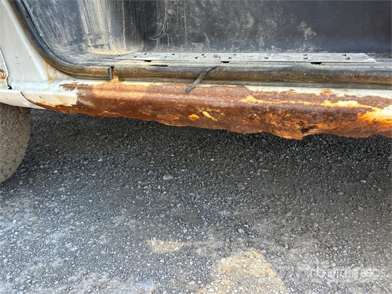 Chevrolet Telelift TTS 25-5-GY 35 ft on  Chevrolet 3500 4x2  المنصات الهوائية المثبتة على شاحنة