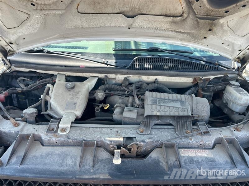 Chevrolet Telelift TTS 25-5-GY 35 ft on  Chevrolet 3500 4x2  المنصات الهوائية المثبتة على شاحنة