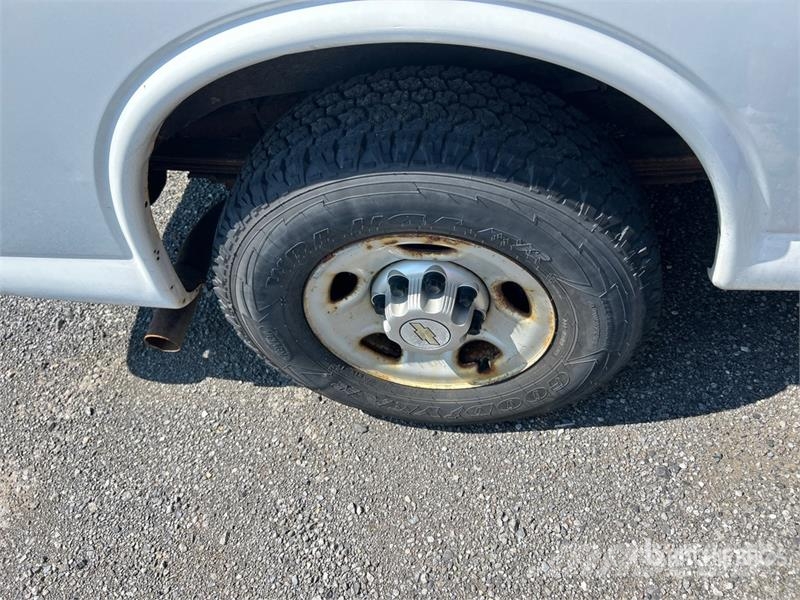 Chevrolet Telelift TTS 25-5-GY 35 ft on  Chevrolet 3500 4x2  المنصات الهوائية المثبتة على شاحنة
