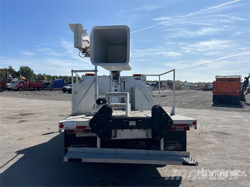 Chevrolet Versalift on Chevrolet Express 3500 4x2 Bucket Tr Truck mounted platforms