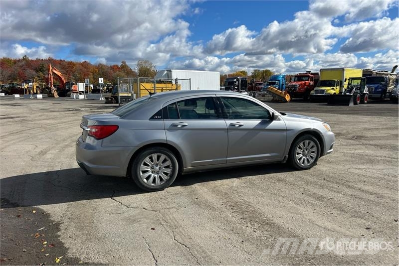 Chrysler 200 Carros