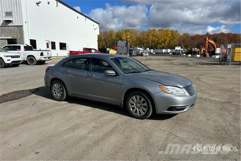 Chrysler 200 Carros