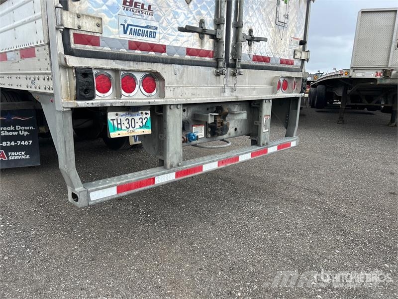 CIMC 1RBR5305 53 ft x 102 in T/A Refrigerated Trailer Напівпричепи-рефрижератори