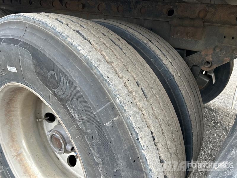 CIMC 1RBR5305 53 ft x 102 in T/A Refrigerated Trailer Напівпричепи-рефрижератори