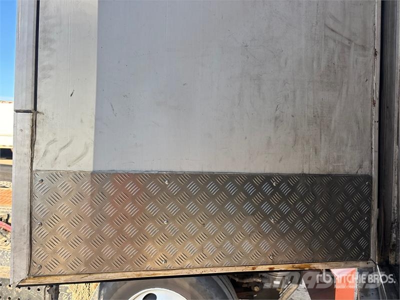 CIMC 53 ft x 102 in T/A Refrigerated Trailer Hladilne polprikolice