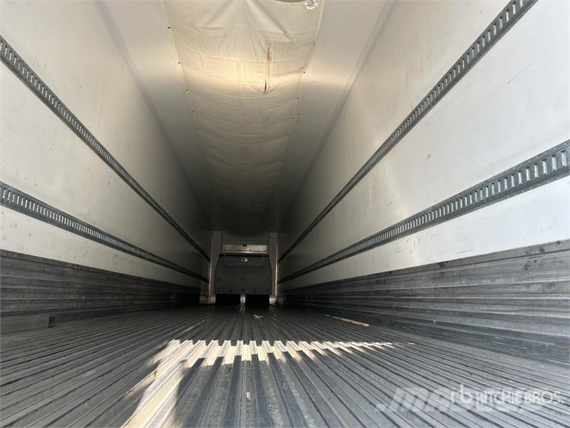 CIMC 53 ft x 102 in T/A Refrigerated Trailer نصف مقطورات بدرجة حرارة قابلة للضبط