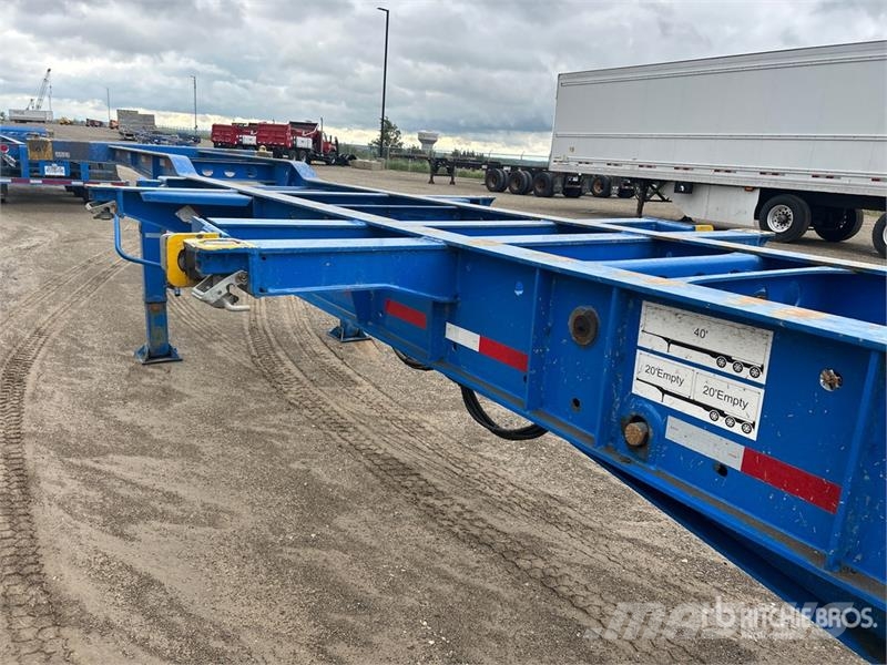 CIMC CB45M3OTC00 Tri/A Extendable Container Trailer Containerframe/Skiploader trailers