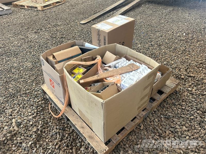 Cisco DNI2842042H Catalyst 1300 24-Port GE Switch Drugi deli