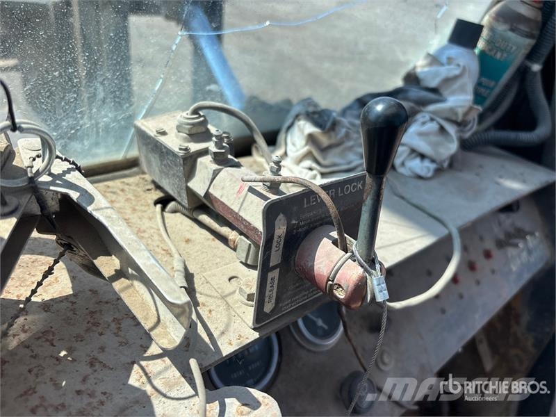 Clark CY160SC-D 16000 lb 4x4 Rough Terrain Forklift Carretillas elevadoras todo terreno