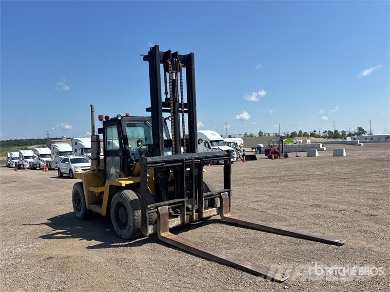 Clark CY160SC-D 16000 lb 4x4 Rough Terrain Forklift Carretillas elevadoras todo terreno