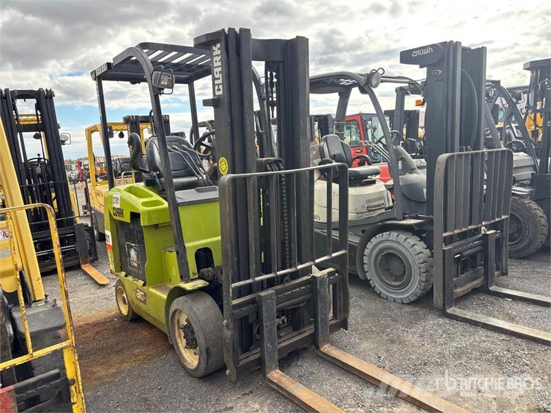 Clark ECX25 4800 lb Electric Forklift Carrelli elevatori elettrici