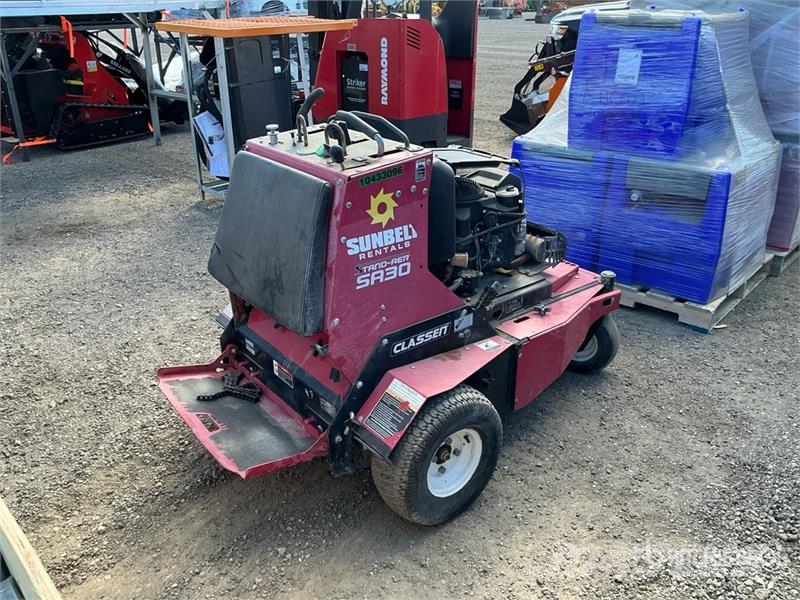 Classen SA30A Stand On Aerator Gyepszellőztetők