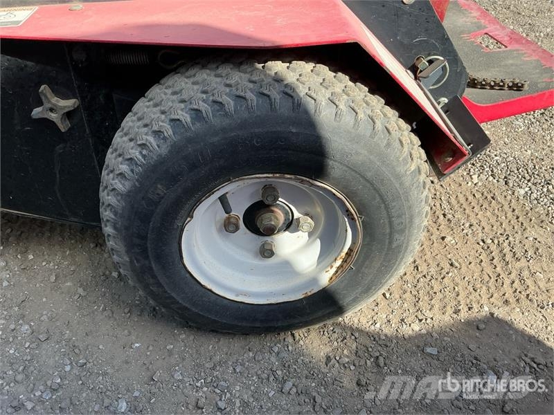 Classen SA30A Stand On Aerator Gyepszellőztetők