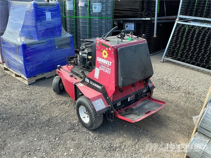 Classen SA30A Stand On Aerator Gyepszellőztetők