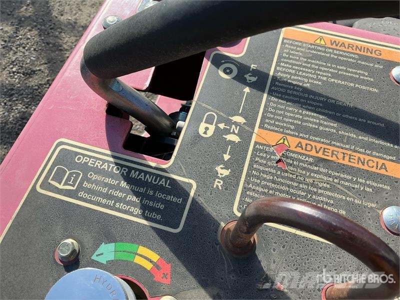 Classen SA30A Stand On Aerator Gyepszellőztetők