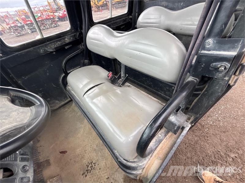 Club Car 4x4 Utility Vehicle ماكينات منفعة عامة