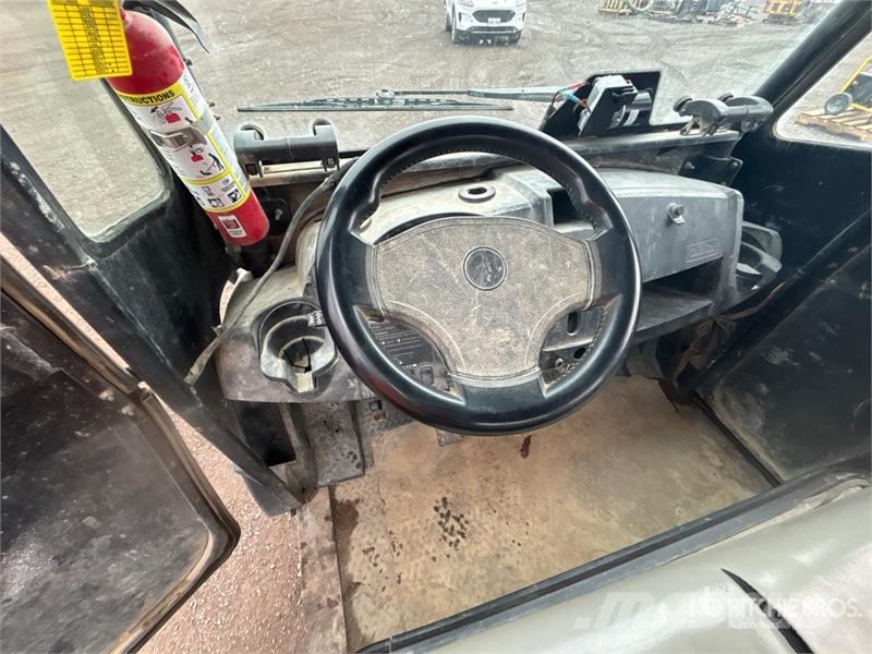 Club Car 4x4 Utility Vehicle ماكينات منفعة عامة