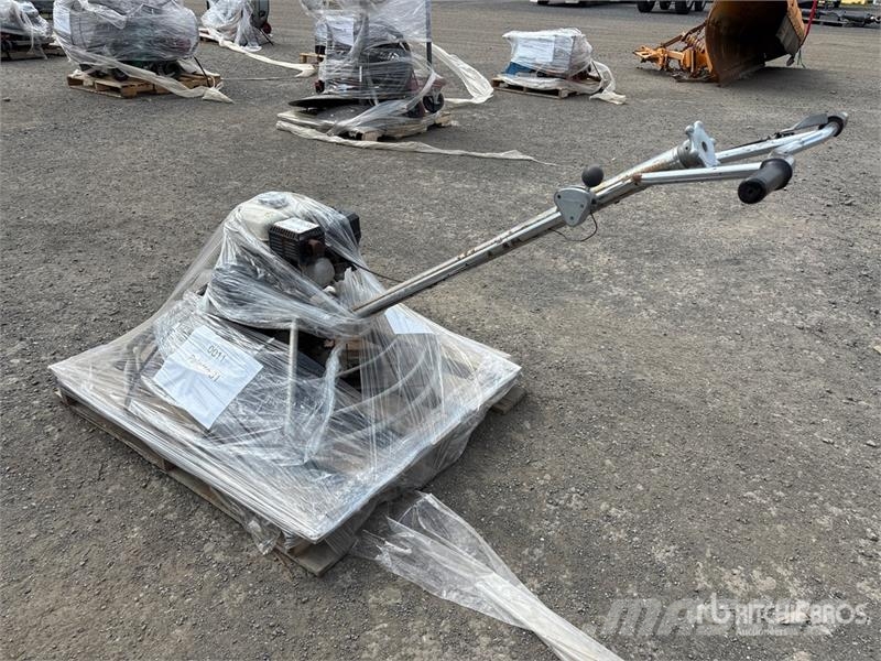 CM EQUIP WT36 Power Trowel Trowels
