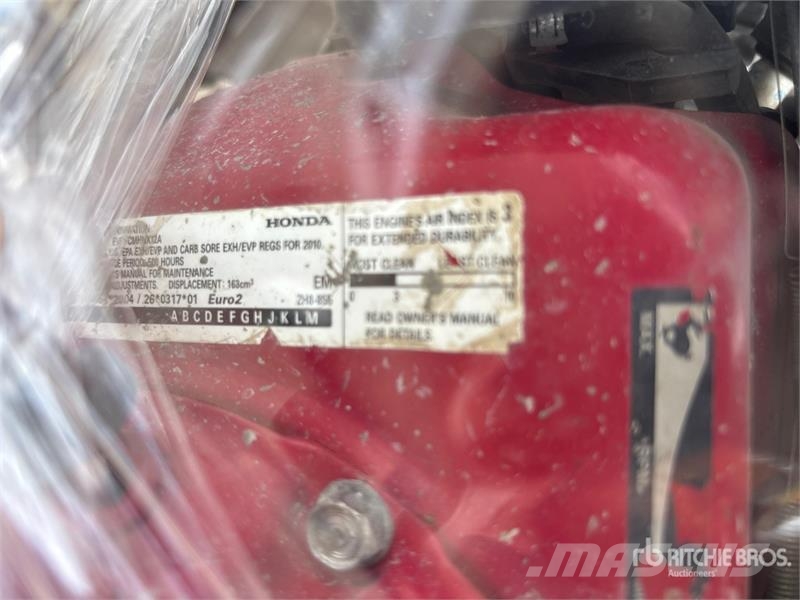 CM EQUIP WT36 Power Trowel Trowels