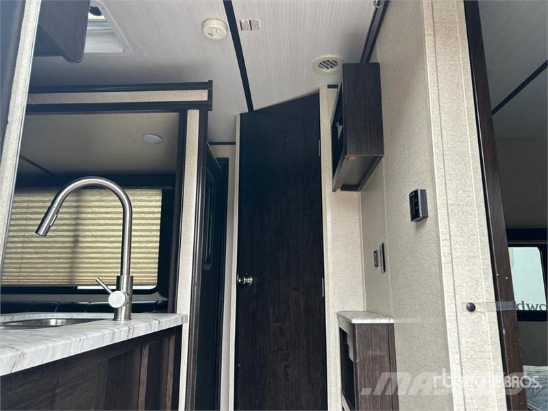  Coachmen M-2963 BH 30 ft T/A Travel Trailer Ostale prikolice