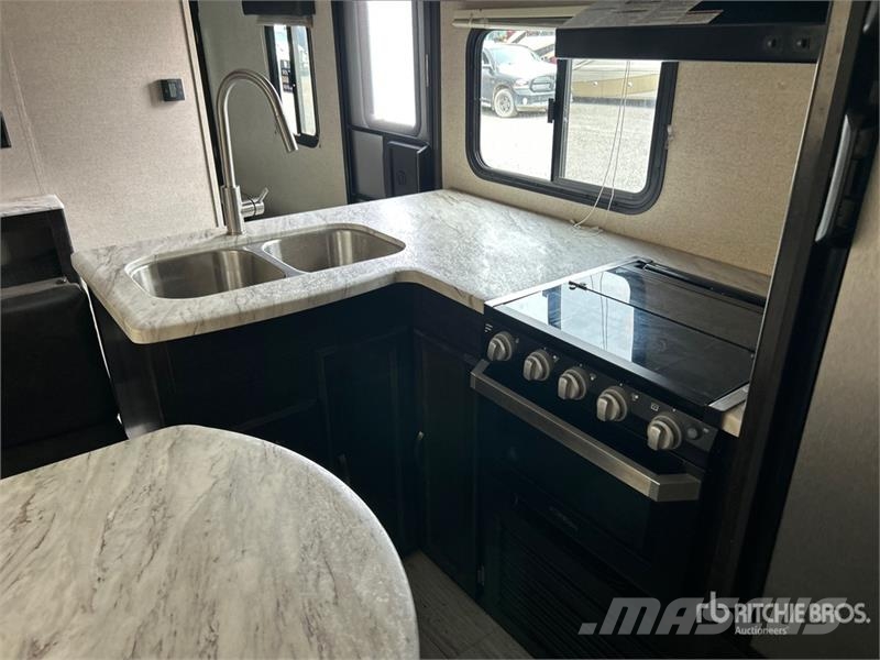  Coachmen M-2963 BH 30 ft T/A Travel Trailer Ostale prikolice