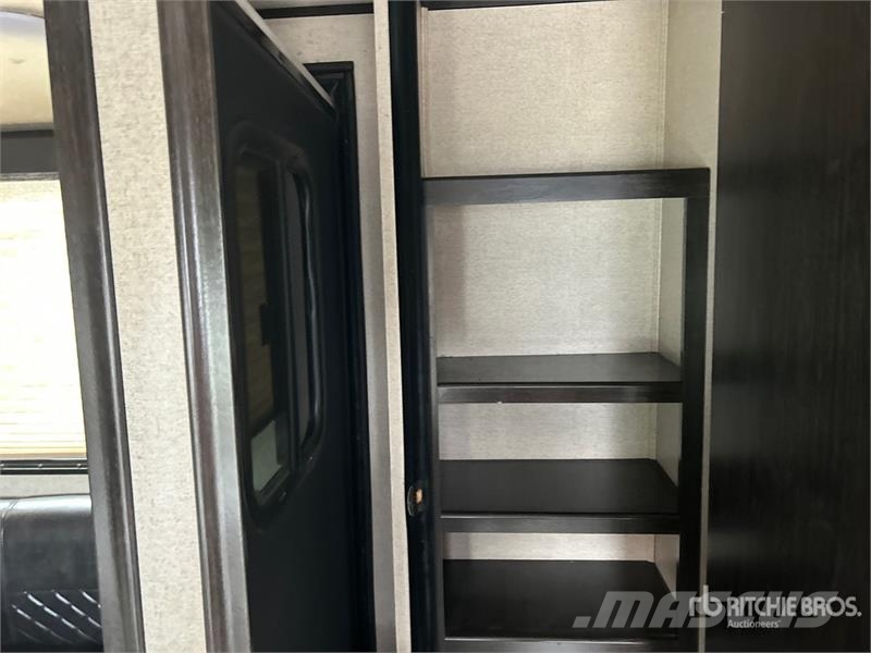  Coachmen M-2963 BH 30 ft T/A Travel Trailer Ostale prikolice