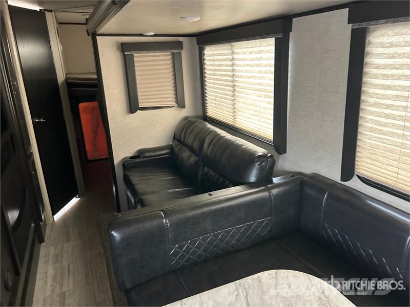  Coachmen M-2963 BH 30 ft T/A Travel Trailer Ostale prikolice