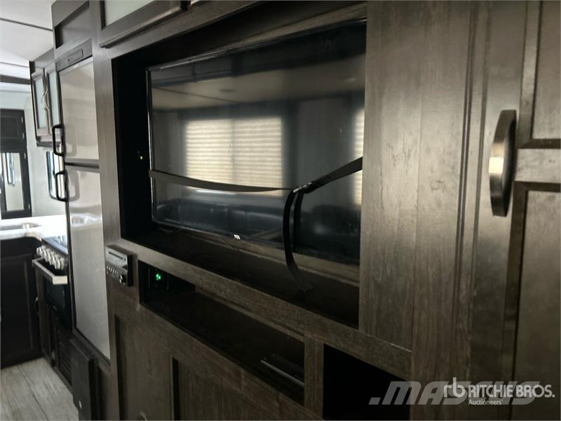  Coachmen M-2963 BH 30 ft T/A Travel Trailer Ostale prikolice