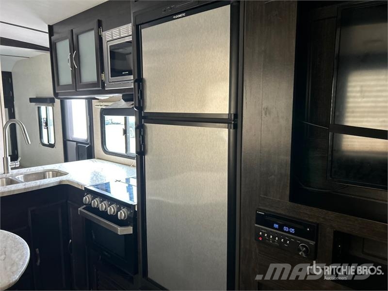  Coachmen M-2963 BH 30 ft T/A Travel Trailer Ostale prikolice