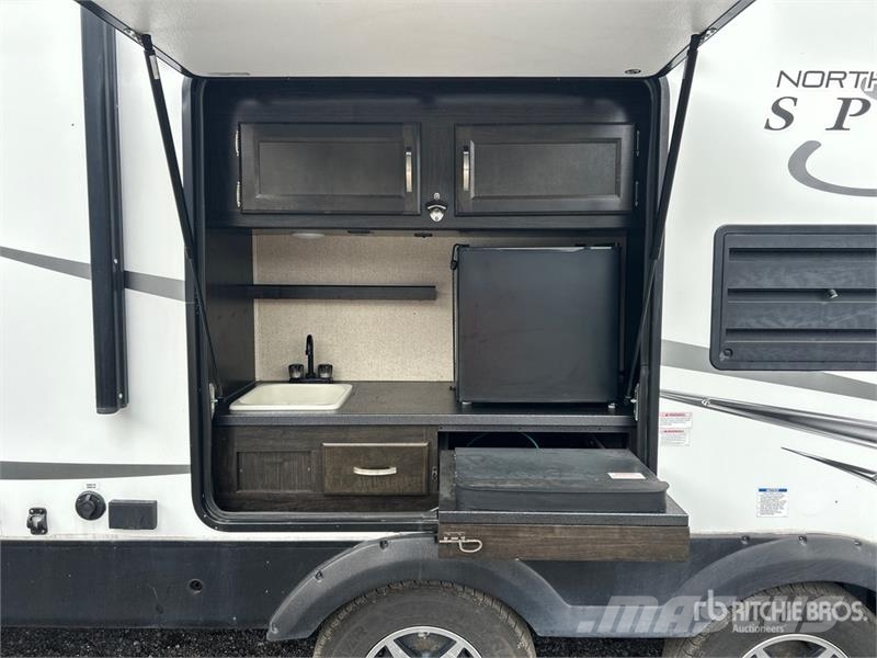  Coachmen M-2963 BH 30 ft T/A Travel Trailer Ostale prikolice