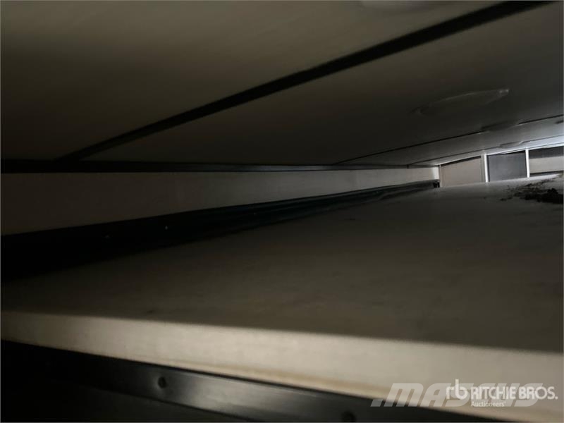  Coachmen M-2963 BH 30 ft T/A Travel Trailer Ostale prikolice