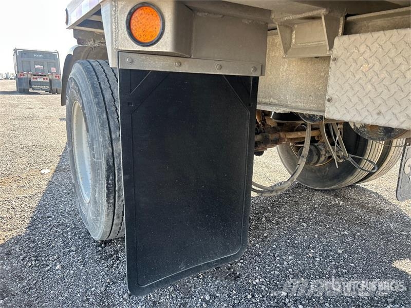 Cobra 17 ft Tri/A Pup Dump Trailer Bañera