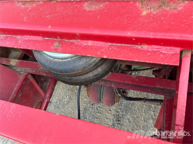 Cobra 17 ft Tri/A Pup Dump Trailer Bañera