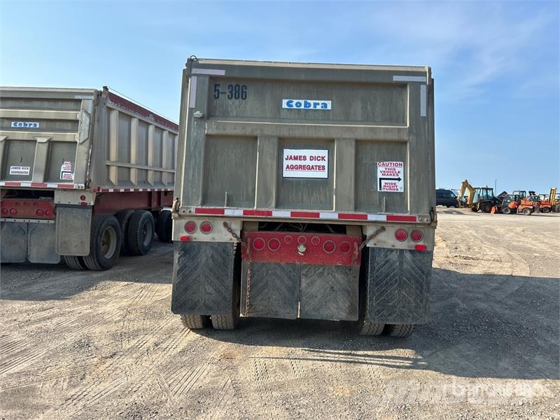 Cobra 17 ft Tri/A Pup Dump Trailer Bañera