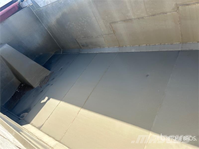 Cobra 17 ft Tri/A Pup Dump Trailer Bañera