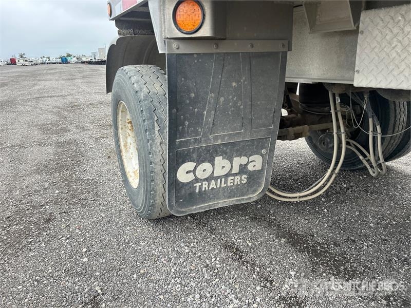 Cobra 17 ft Tri/A Pup Dump Trailer Bañera