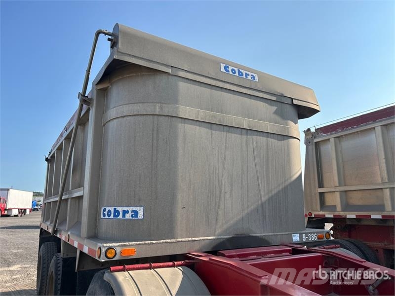 Cobra 17 ft Tri/A Pup Dump Trailer Bañera